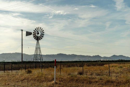Windmolen in de velden van amerika