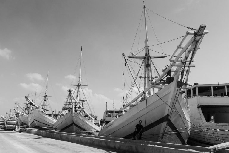 Black and White Batavia