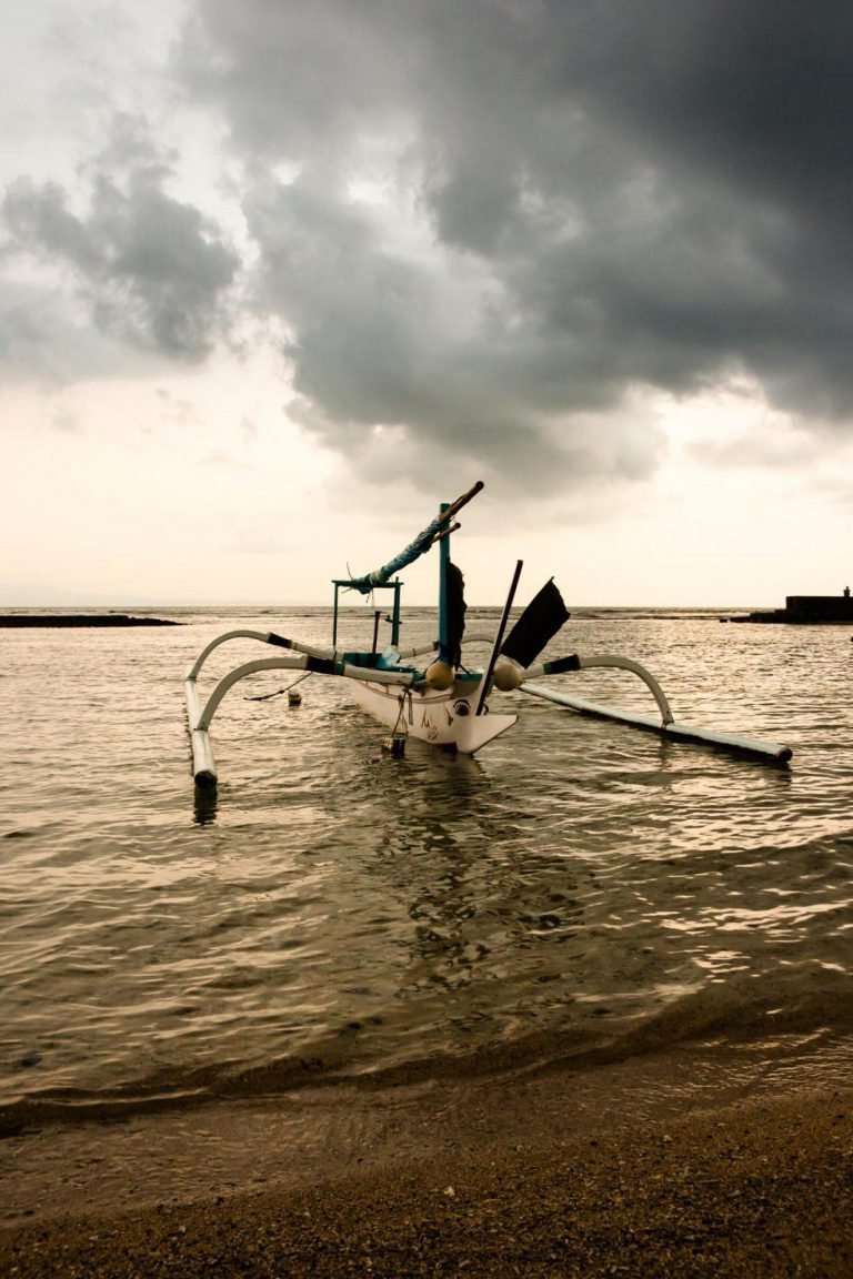 Fishermans boat candidasa