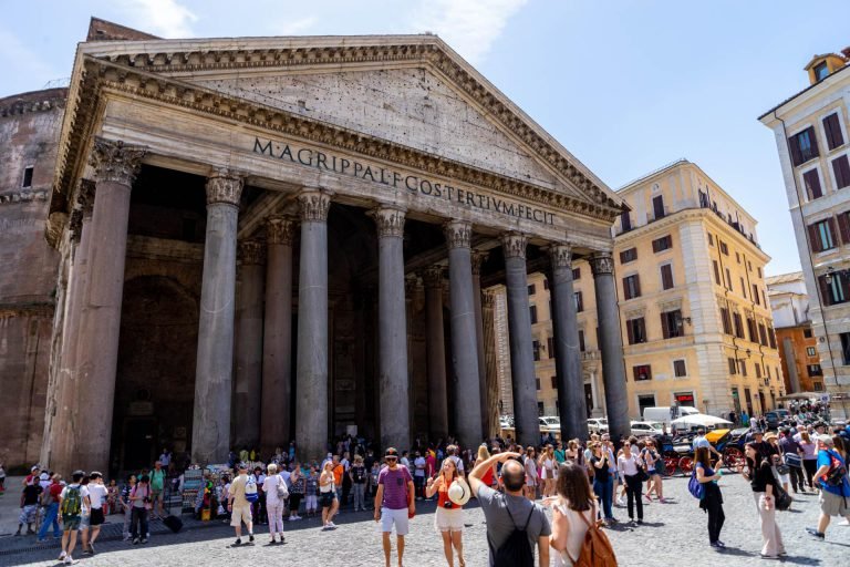 Het Pantheon, antieke tempel in Rome uit de 2e eeuw n.Chr.