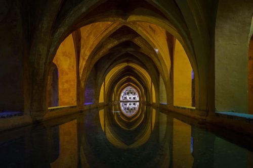 Baños de Maria Padilla en los Reales Alcázares de Sevilla